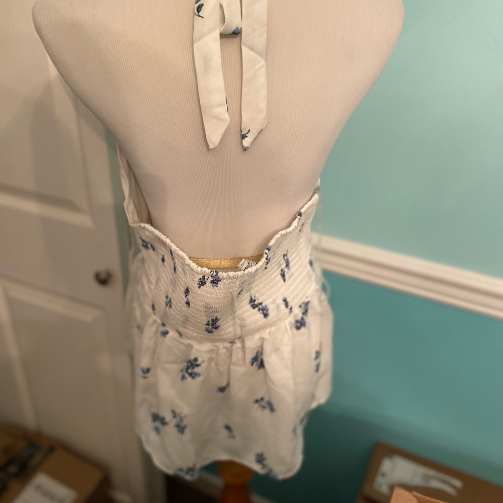 BNWT Halter with Ruched Back - Picture 6 of 7